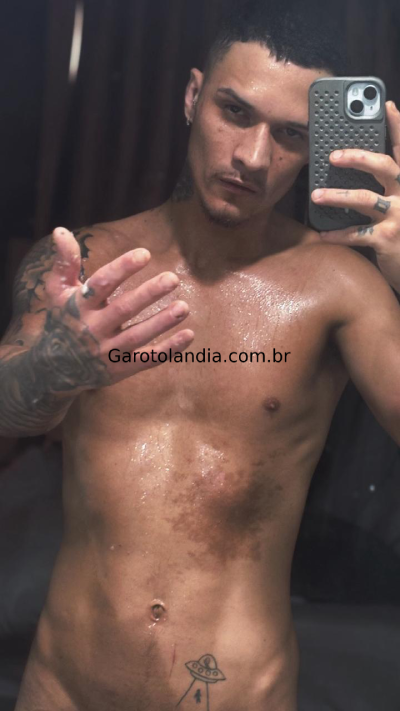 garoto de programa - Enzo Tamura