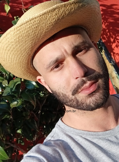 garoto de programa - Miguel Torres