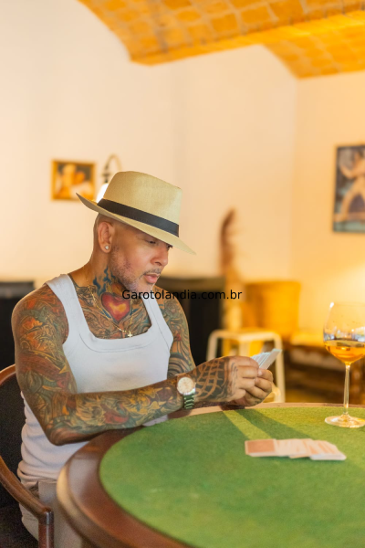 garoto de programa - Paulo Baiano